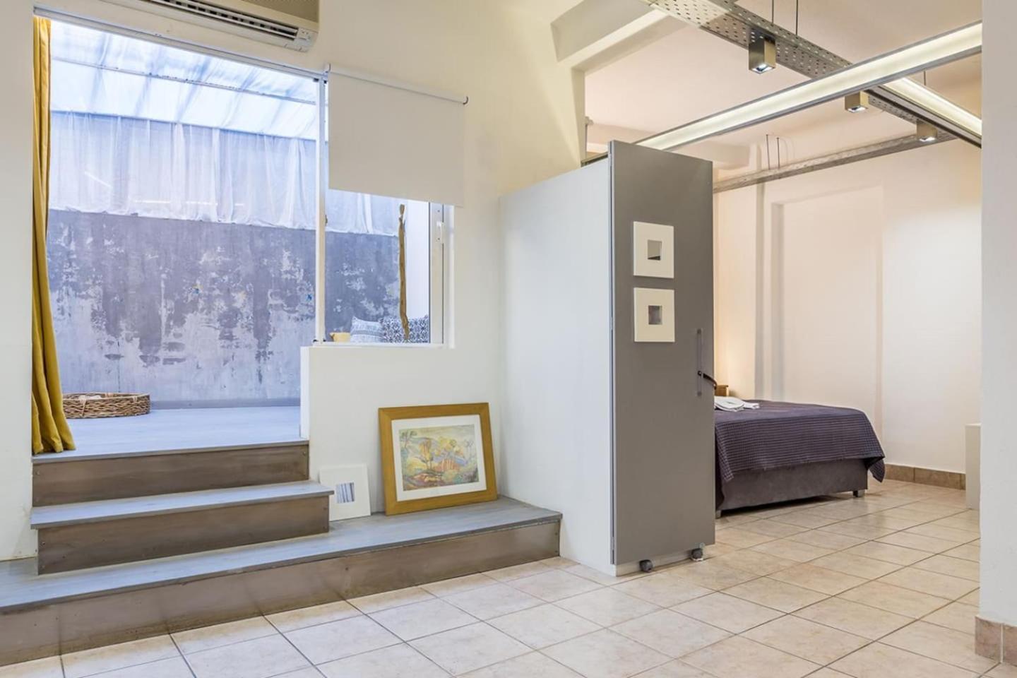 Apartament Renovated Loft At The Center Of Monastiraki Ateny Zewnętrze zdjęcie