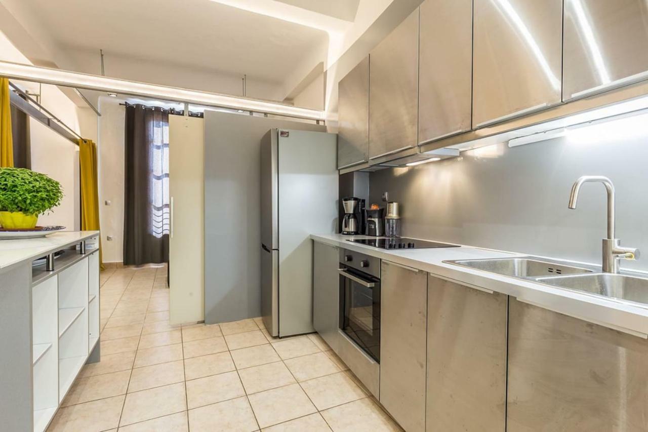 Apartament Renovated Loft At The Center Of Monastiraki Ateny Zewnętrze zdjęcie
